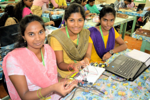 PSG students at hands on lab